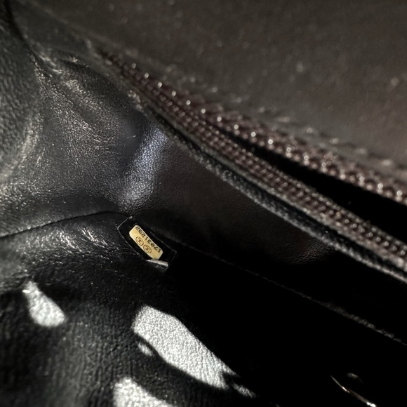 Chanel Classic Flap Mini in Black Patent Leather (with dustbag & box) - Picture 6 of 8